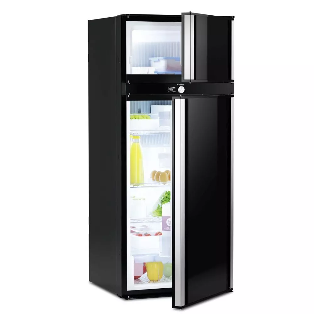 Kann ich den Wohnmobil-Kühlschrank während der Fahrt nutzen?