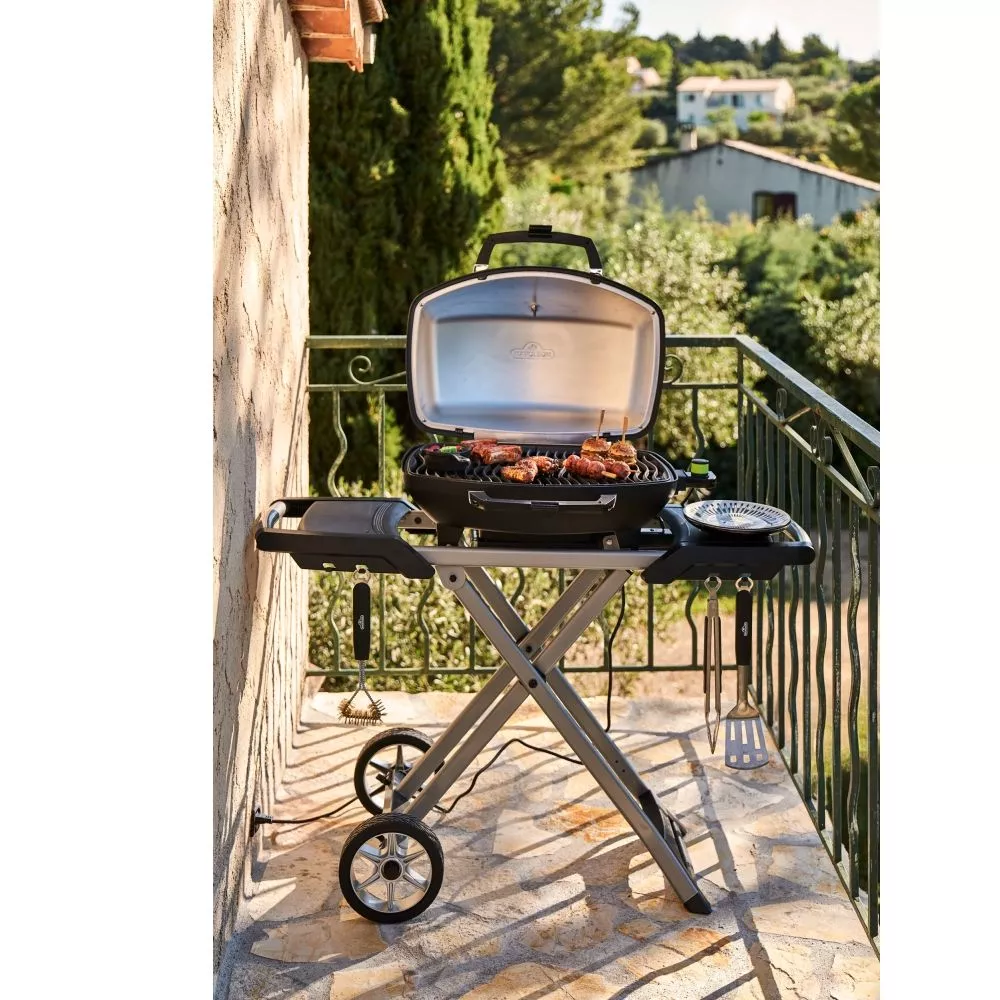 Mobiler Elektrogrill Napoleon Electric TravelQ PRO285EX mit klappbaren Wagen