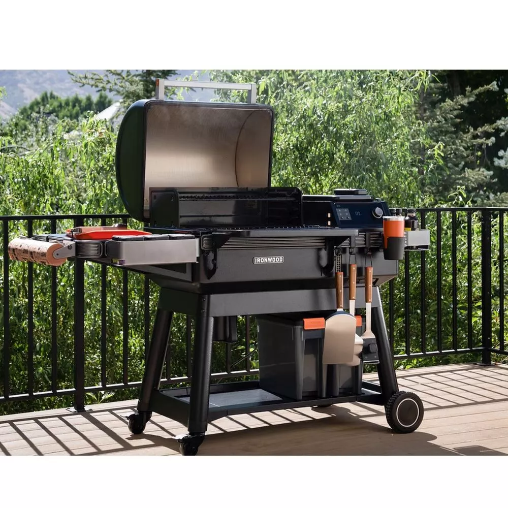 Pellet-Smoker Traeger Ironwood International + Pelletsensor | Ausstellungsstück