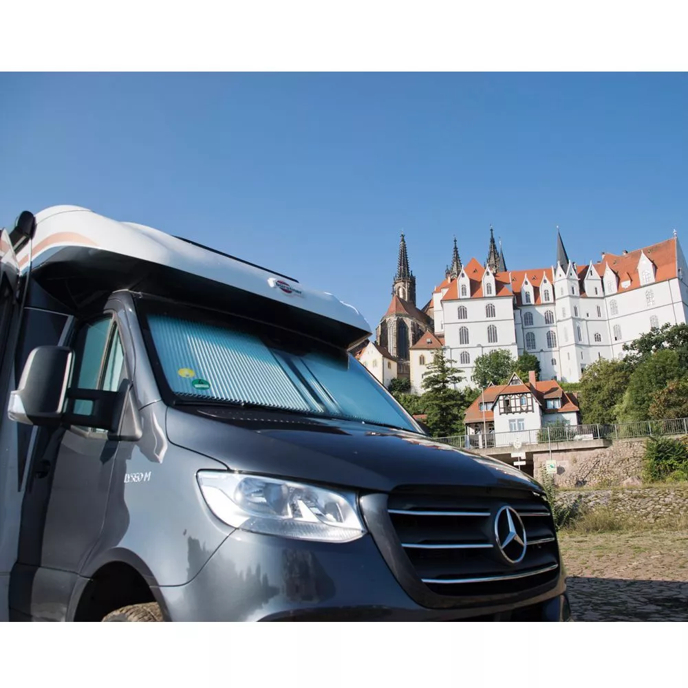 Frontscheiben-Verdunkelung Remis REMIfront IV für Mercedes Sprinter - Frontteil für Fahrzeuge mit kleinem Sensorgehäuse