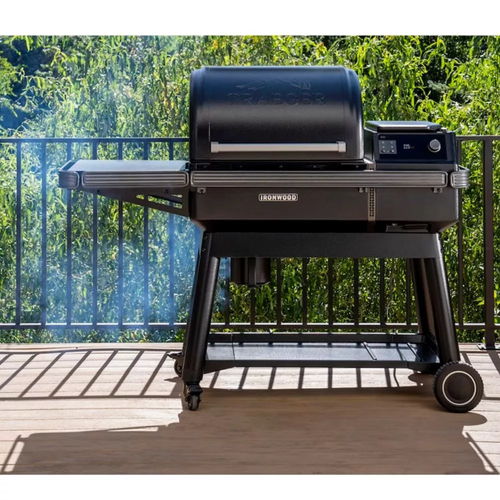 Pellet-Smoker Traeger Ironwood International + Pelletsensor | Ausstellungsstück