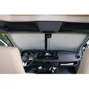 Verdunkelungssystem Remis REMIfront IV für Mercedes Sprinter - Frontteil für Fahrzeuge mit grossem Sensorgehäuse