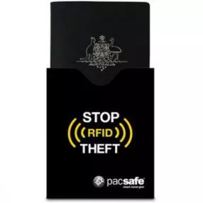 RFID blockierende Reisepasshülle pacsafe RFIDsleeve 50
